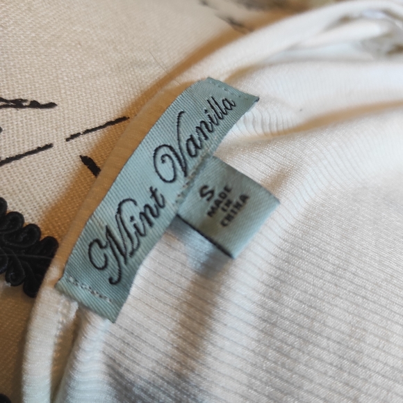 Ruched Top - Picture 5 of 5